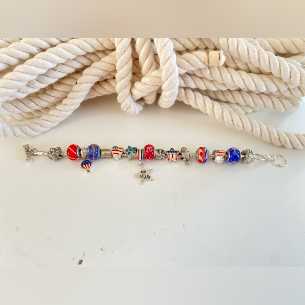 3 for $25 pick and bundle.  🏡🏡🏡 July 4th Charm Bracelet